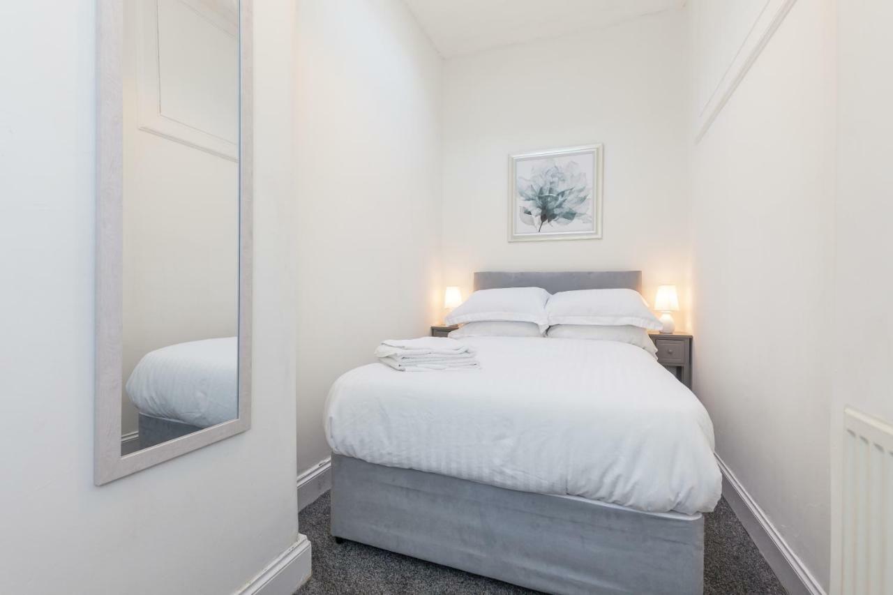 The Edinburgh City - Top Floor 2 Bedroom Apartment Kültér fotó